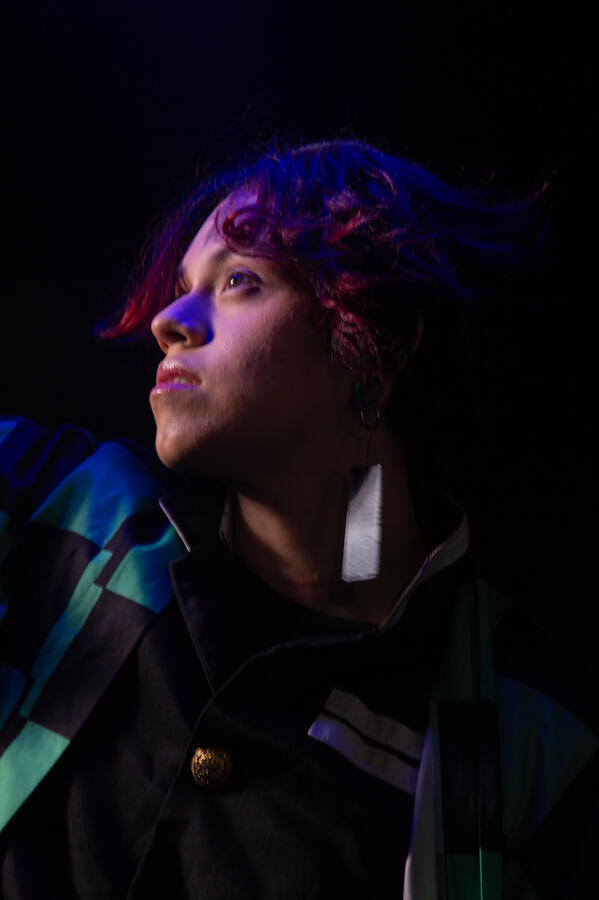 K5A0771 - Side view, up